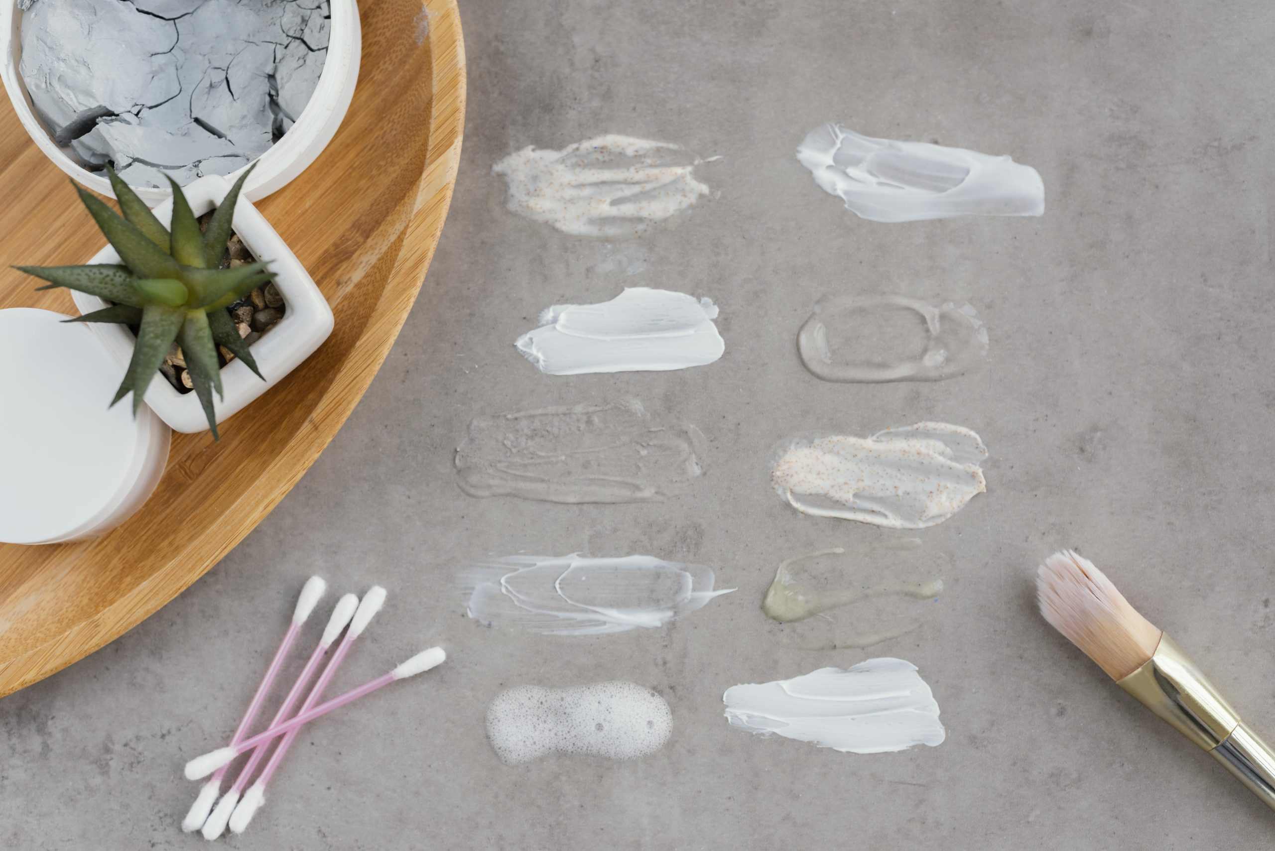 Mikroplastik dalam kosmetik menjadi ancaman tersembunyi bagi lingkungan dan kesehatan kulit wajah